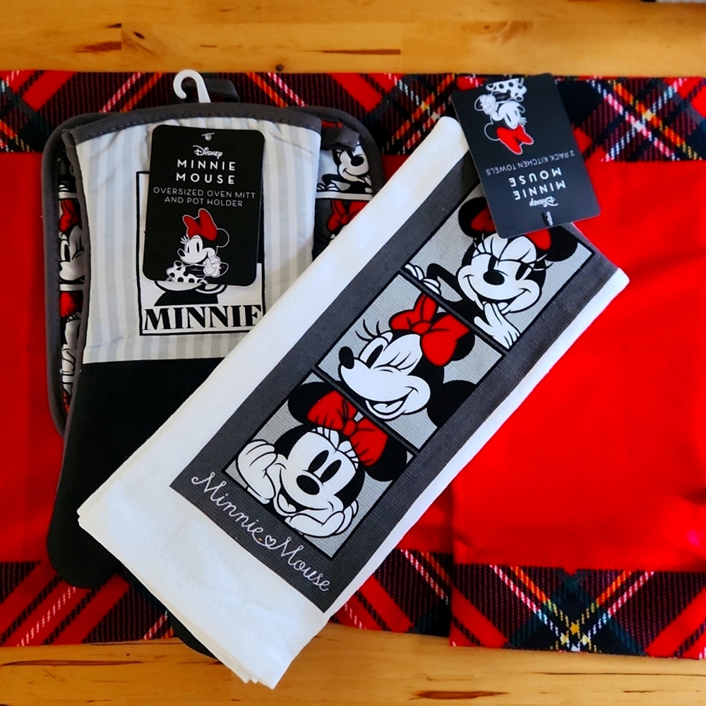Minnie Mouse Set of Kitchen Linens
